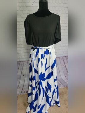 SHEIN White Maxi Dress with Bold Blue Leaf Print